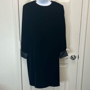 Morton Myles Black Velvet Dress Sz 12 Scoop Neck Long Sleeve Gold Diamond Button